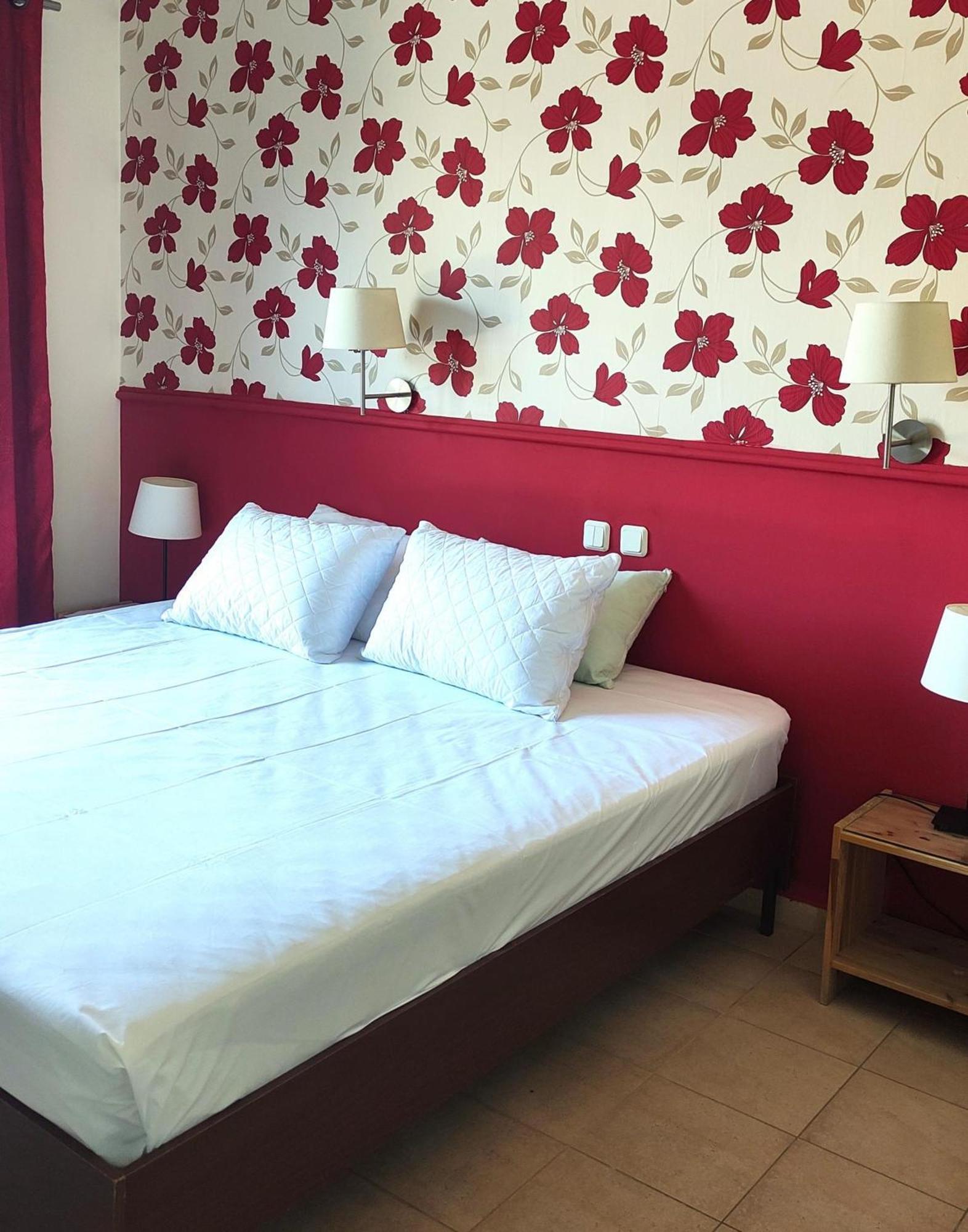 Okeania Seafront Rooms In Камена-Вурла Экстерьер фото