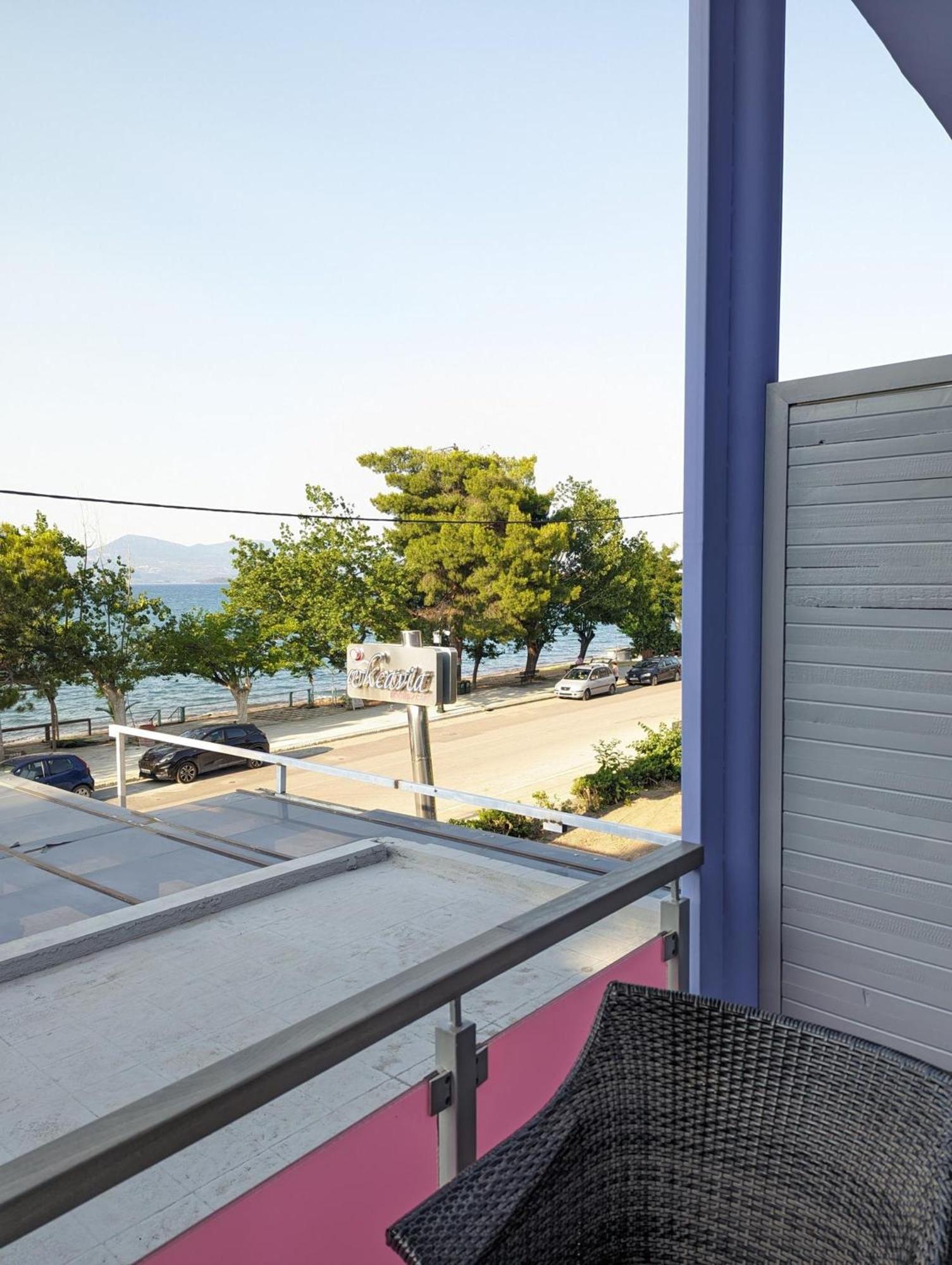 Okeania Seafront Rooms In Камена-Вурла Экстерьер фото